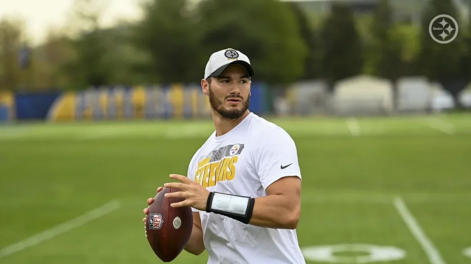Steelers QB Mitch Trubisky Selected As Team's Most Overvalued Player For  2022 According to CBS Sports