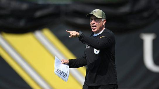 Steelers HC Mike Tomlin Should Absolutely Promote QBs Coach Mike Sullivan To OC After Eagles Game; Fire Struggling Matt Canada (Steelers News)