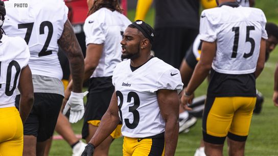 Steelers Powerful Running Back Master Teague Carted Off During Tuesday's Practice (Steelers News)