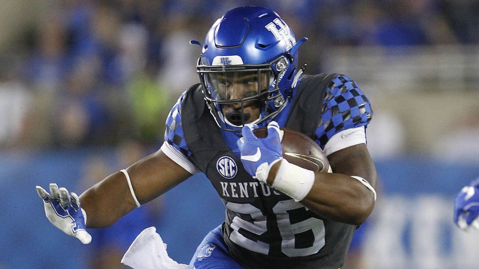 Steelers add powerful Kentucky RB Benny Snell in 4th round