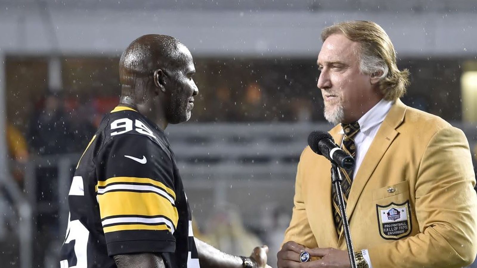 Steelers Greg Lloyd on the sidelines during playoff action against