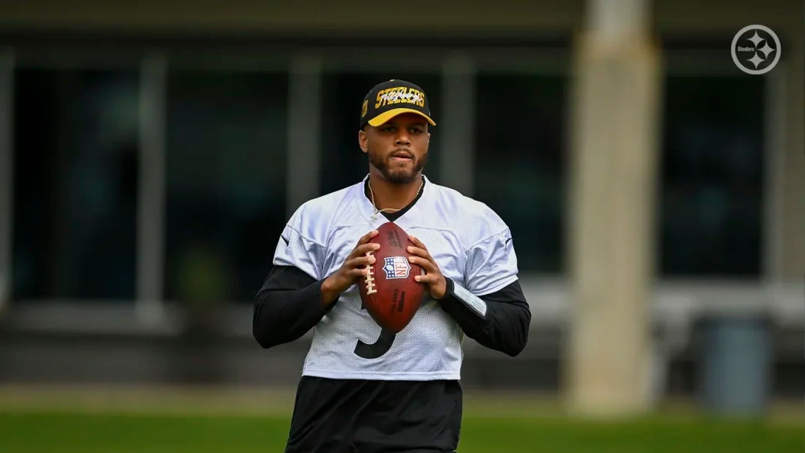 Pittsburgh Steelers cut rookie quarterback Chris Oladokun