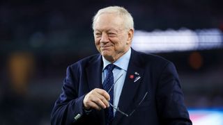 Steelers Laughing As Cowboys' Problem With Micah Parsons May Hand Pittsburgh A Franchise Quarterback (Steelers News). Photo by Kevin Jairaj / USA TODAY Sports