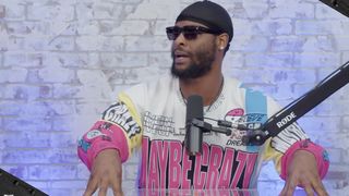 Steelers' Le'Veon Bell Admits Ryan Shazier's Tragic Injury Affected The Biggest Decision Of His Career (Steelers News). Photo by The Brian Hess Show