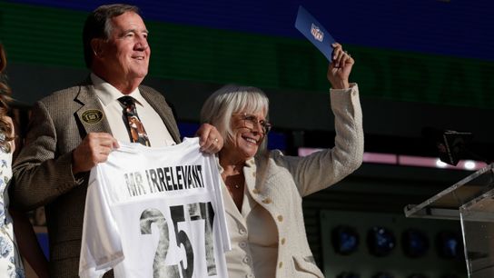 The Crazy 1976 Steelers Draft Story Involving A Doppelgänger And California Butcher (Steelers News)