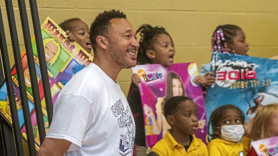 How Former Steelers QB Charlie Batch Was Inspired To Help By The Tragic Murder Of His Sister (Steelers News)