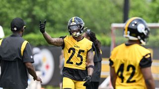 Steelers Are Thrilled With DeShon Elliott So Far Despite Not Making Headlines: "Flown Under A Lot Of People's Radars" (Steelers News). Photo by Sebastian Foltz / Post -Gazette