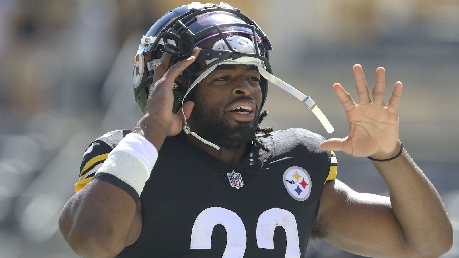 Najee Harris responds to losing Pittsburgh Steelers captain role