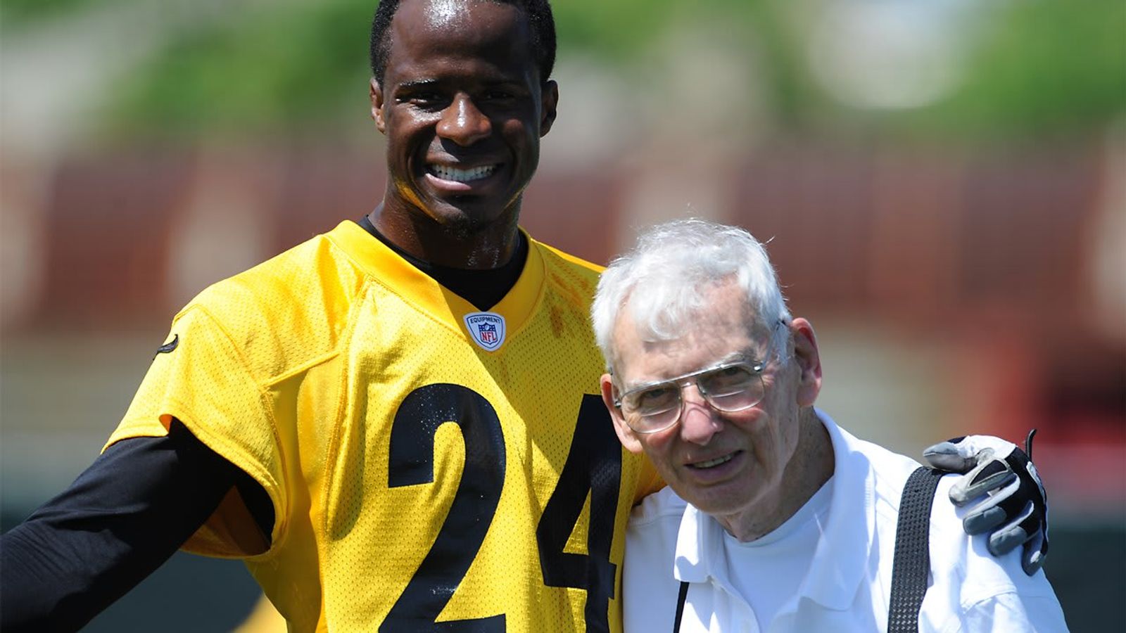 For a small man, Dan Rooney was a giant