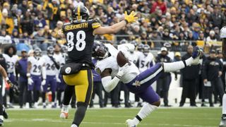 Former Steelers Teammates Definitely Think Team Should Fulfill Linebacker Need With Ravens' Patrick Queen (Steelers News). Photo by The Mercury News