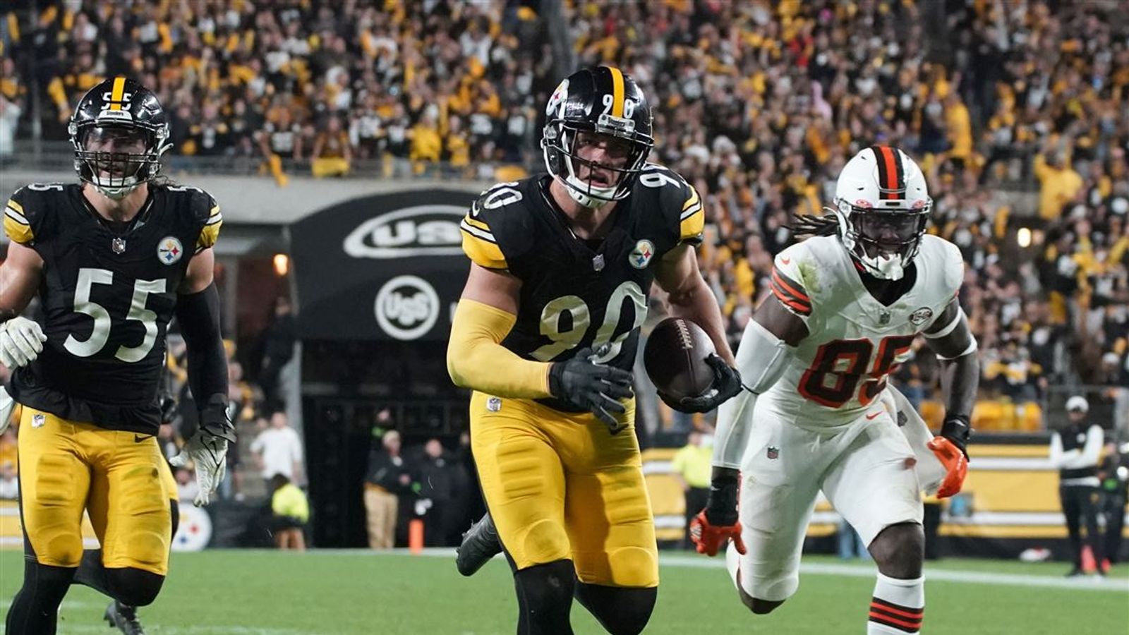 Steelers' Social Media Pressures PFF Analyst Into Shocking