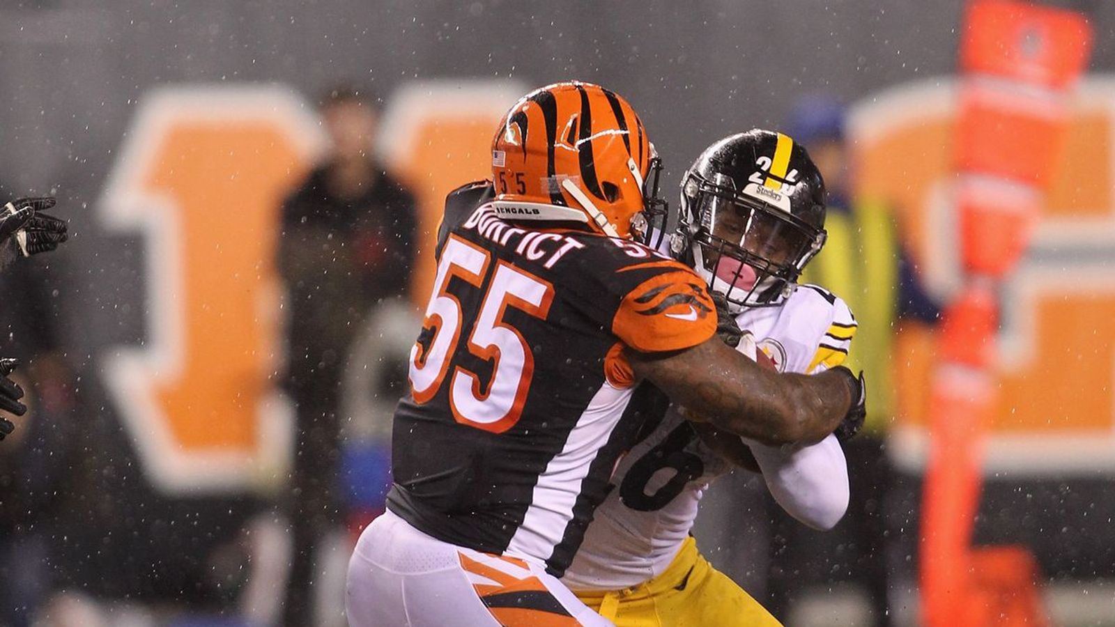 Former Steelers RB's Challenge to Vontaze Burfict Was Surprisingly