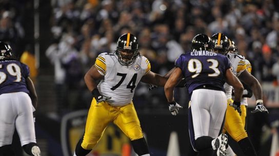 Former Pittsburgh Steelers offensive guard, Willie Colon (74). Steelers Willie Colon