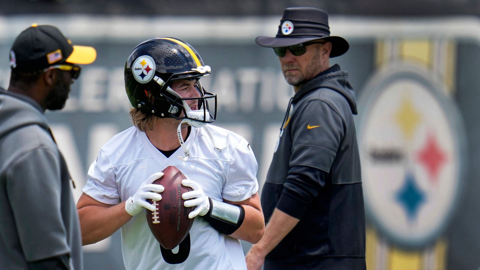 Steelers QB Kenny Pickett reveals 5 favorite Steelers of all-time