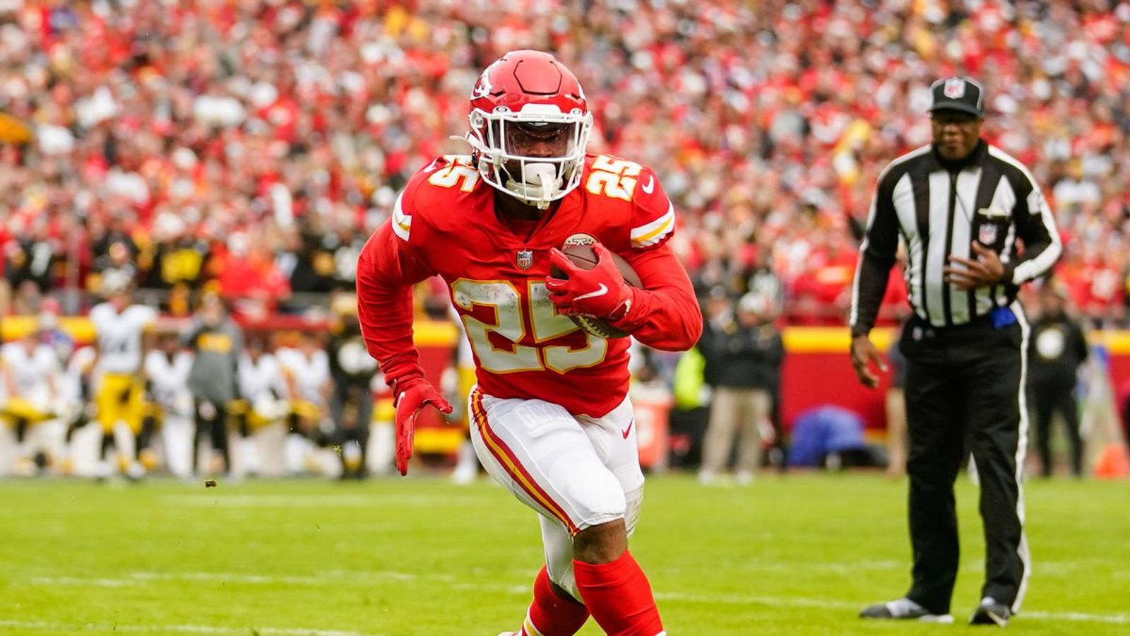 Bleacher Report: Chiefs Could Cut Clyde Edwards-Helaire