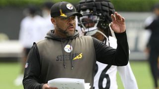 Report: Steelers Extending Contract Of Running Backs Coach Eddie Faulkner (Steelers News). Photo by Charles LeClaire / USA TODAY Sports