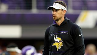 Steelers Insider Names A Few Dark Horse Interesting OC Targets Via Kyle Shanahan's Coaching Tree (Steelers News). Photo by Stacy Bengs / AP