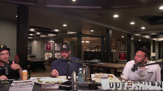 Steelers' former quarterbacks Ben Roethlisberger and Charlie Batch reminisce on a funny story about Franco Harris Steelers' former quarterbacks Ben Roethlisberger and Charlie Batch reminisce on a funny story about Franco Harris
