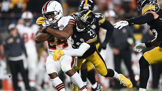 Steelers' Damontae Kazee tackles Browns' Nick Chubb