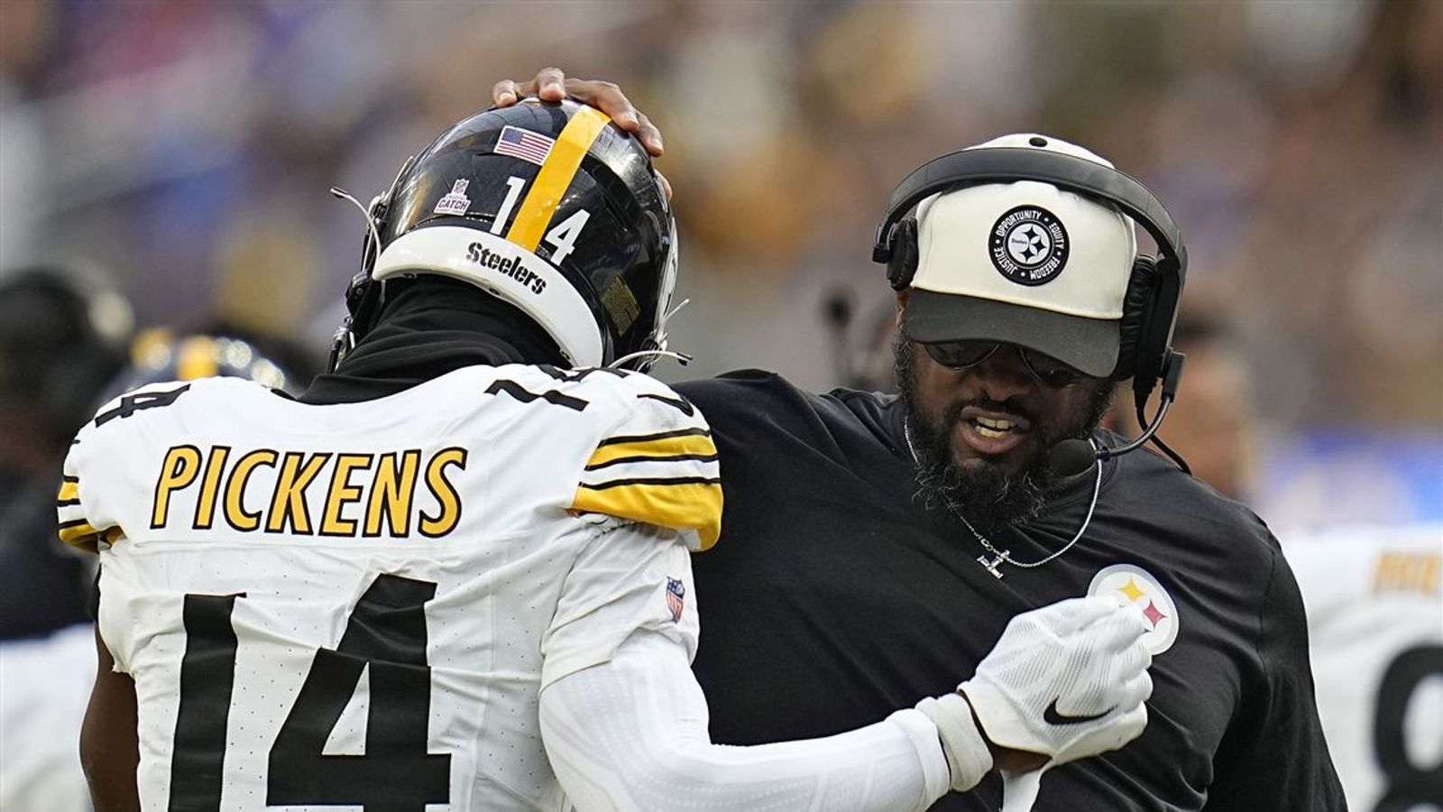 Coach Mike Tomlin Downplays George Pickens' Frustrations: A Closer Look