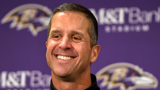 Steelers’ AFC North Rival Ravens Have Best Odds To Sign Absolute Beast Running Back (Steelers News)