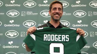 Steelers: Pittsburgh Based Company Receives Direct Request From Aaron Rodgers For Merchandise (Steelers News). Photo by New York Jets Media