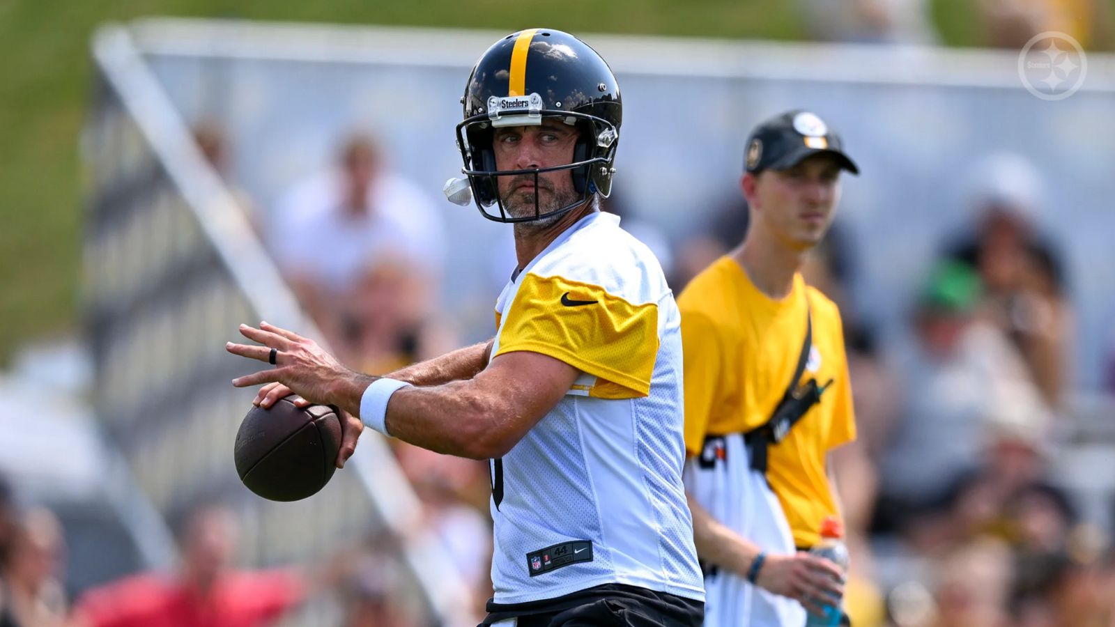 Schefter: Players In Pittsburgh Are Absolutely Begging The Steelers' Front Office To Bring Back Aaron Rodgers In 2026 (Steelers News). Photo by Alysa Rubin / Pittsburgh Steelers