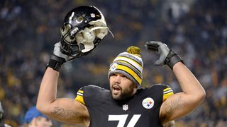 Steelers Former Offensive Tackle Mike Adams Detailed His Strong Relationship With Old Teammate David DeCastro (Mike Adams). Photo by Steve Mellon / Post-Gazette