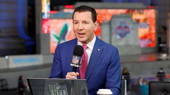 Rapoport: Steelers' Aaron Rodgers "Uncomfortable With Making So Much Money" (Steelers News)