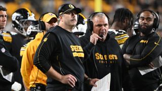 New Research Indicates Steelers Are "Behind The Curve" When It Comes To Coaching Staff Size In Today's NFL (featured). Photo by Barry Reeder / Imagn Images