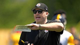 Steelers' New Offensive Coordinator Arthur Smith Was Heavily Pursued By AFC Foe During 2024 Offseason (Steelers News). Photo by AP