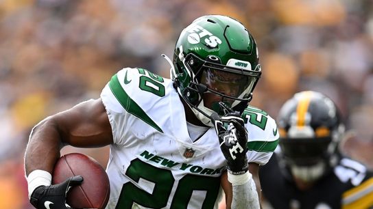 Breece Hall running from the Steelers Defense in 2022 Breece Hall running from the Steelers Defense in 2022