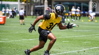 Steelers Rookie Beanie Bishop Jr.'s Kryptonite Could Be The Reason He Cracks The Final 53: "It Can Help Him" (Steelers News). Photo by Taylor Ollason / Pittsburgh Steelers