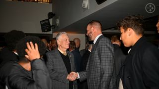 Steelers' Ben Roethlisberger Fires Off Hilarious Warning To Browns' Myles Garrett Over Mason Rudolph (Steelers News). Photo by Alysa Rubin / Pittsburgh Steelers