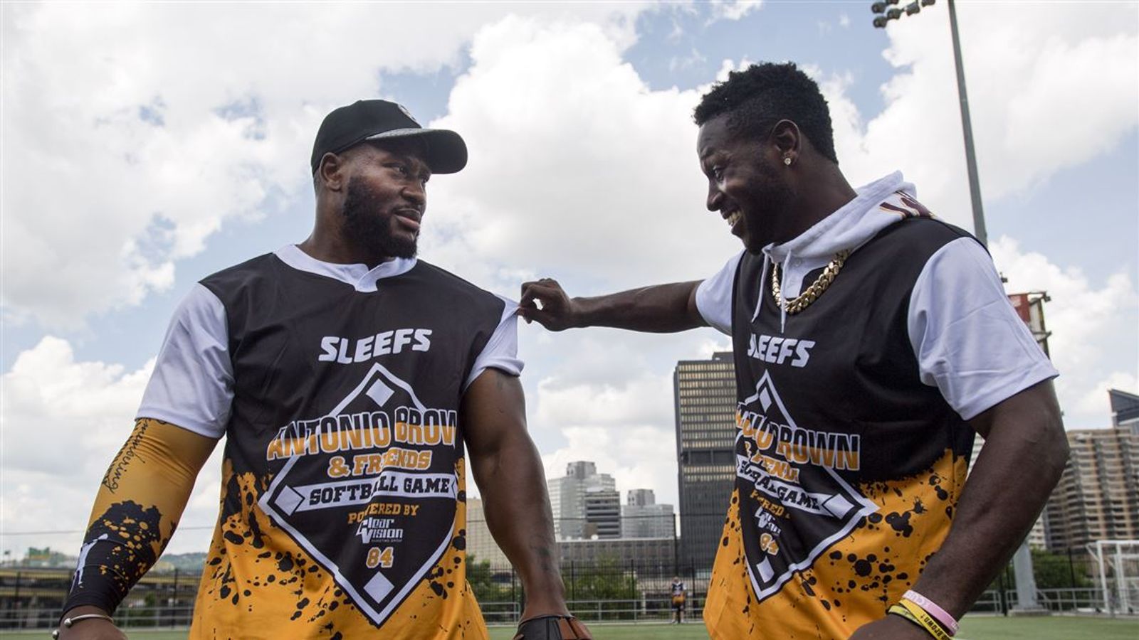 Antonio Brown Wants You To Know He and Vontaze Burfict Are Friends