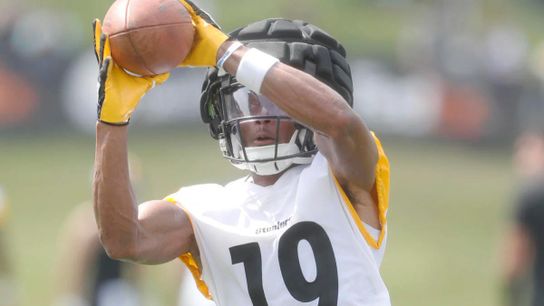 Steelers WR Calvin Austin Displays Sizzling Speed And Soft Hands Under Friday Night Lights (Steelers News)