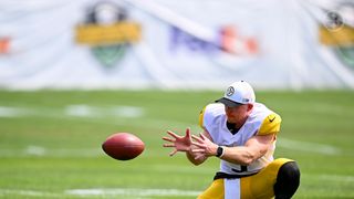 Steelers Get Terrible Update On Punter Cameron Johnston’s Injury (Steelers News). Photo by Karl Roser / Pittsburgh Steelers