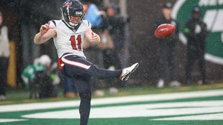 Former Steelers Punter Convinced Cameron Johnston To Bring His Sensational Talents To Pittsburgh (Steelers News). Photo by Vincent Carchietta / USA Today Sports