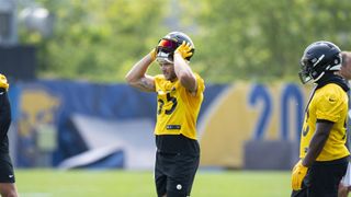 Steelers Likely Not Expecting Much From Cole Holcomb In 2024: "Betting They Aren't Counting On Much Of A Contribution" (Steelers News). Photo by Benjamin B. Braun / Post-Gazette