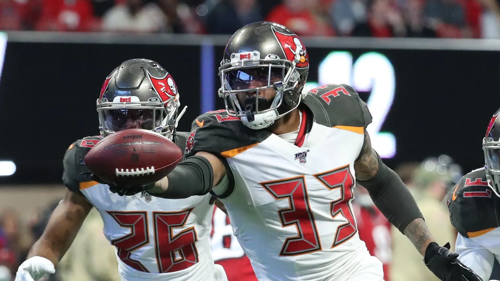 Steelers Potential Trade Landing Spot For 2 Big Name Tampa Bay Cornerbacks