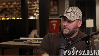 Steelers' Ben Roethlisberger Drops Devasting Truth Bomb That Matt Canada Didn't Want To Coach Him (Steelers News). Photo by Footbahlin with Ben Roethlisberger