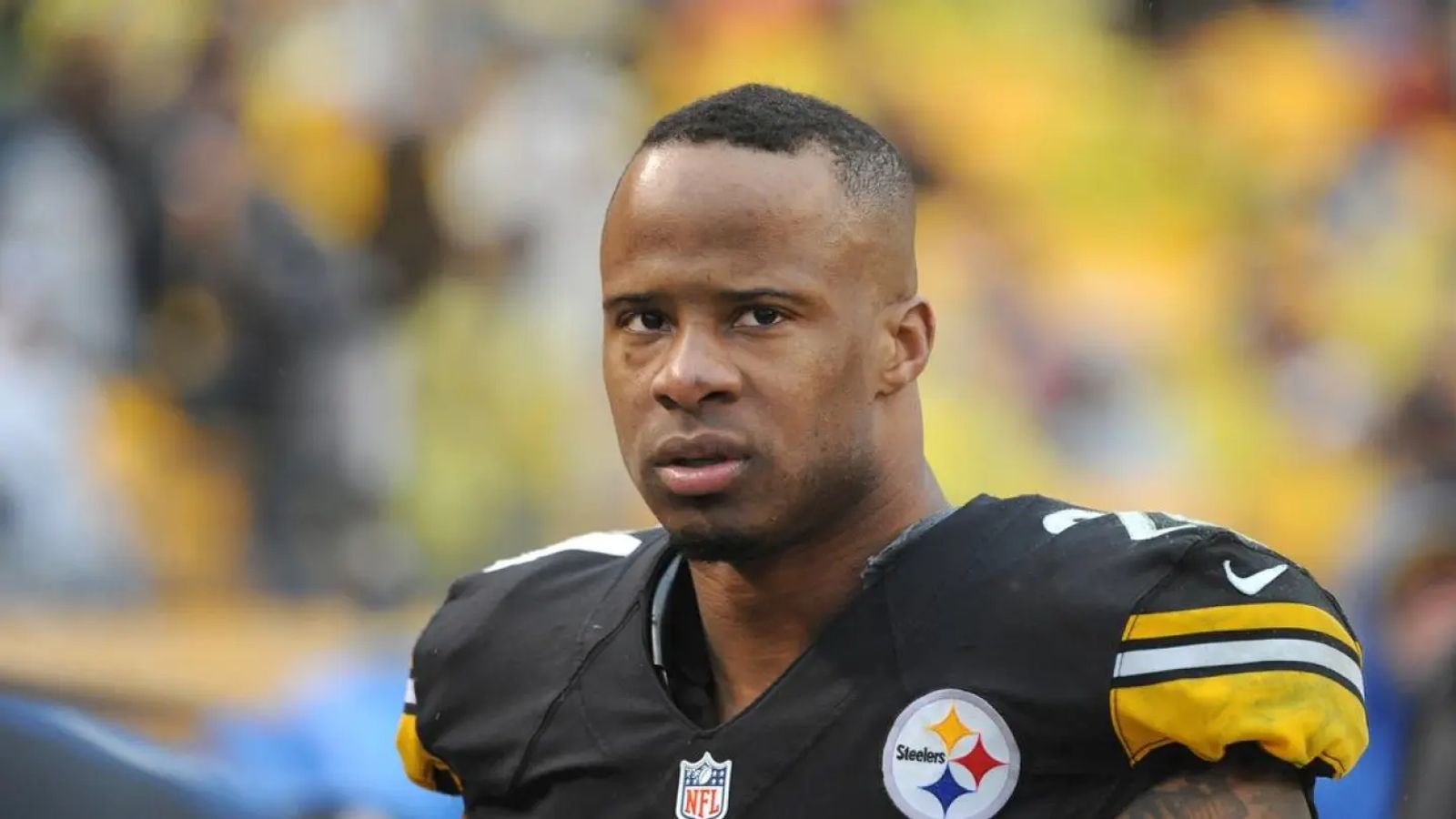 Steelers' Ike Taylor Remembers Powerful Gesture By A Veteran In