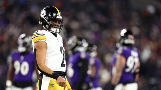 Steelers' Mike Tomlin Believes That Justin Fields Could Certainly Be Team's Starting Quarterback In 2025 (Steelers News)