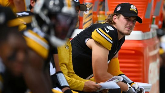 Steelers' Mike Tomlin Makes Awkward Statement Regarding How Kenny Pickett Has Reacted To Being Benched (Steelers News)