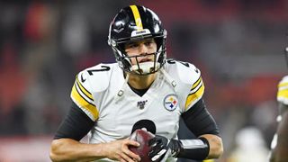 Steelers' Mason Rudolph Absolutely Better Than Russell Wilson "He's Living On Past Glories" (Steelers News). Photo by Nick Cammett / Diamond Images / Getty Images