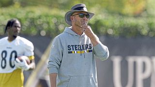 Steelers' Offensive Players "Believe A Pro Is Now In Charge" With Arthur Smith Leading The Way Over Matt Canada (Steelers News). Photo by Matt Freed / Pittsburgh Post-Gazette