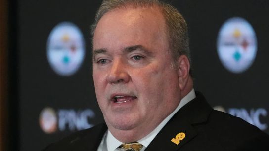 Steelers' Mike McCarthy Delivers Bold Message To His New Locker Room (Steelers News)