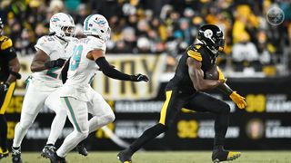 Dez Bryant Seriously Believes Steelers Can Win Super Bowl With The Way DK Metcalf Played Against Miami (Steelers News). Photo by Alysa Rubin / Pittsburgh Steelers