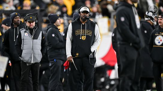 Mike Tomlin Tears Apart Steelers' Defense After Poor Showing Against Texans In The Playoffs (Steelers News)