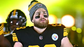 Steelers' Pat Freiermuth Has Rare Chance To Win $32,453 For One Lucky Fan (Steelers News). Photo by Joe Sargent / GettyImages